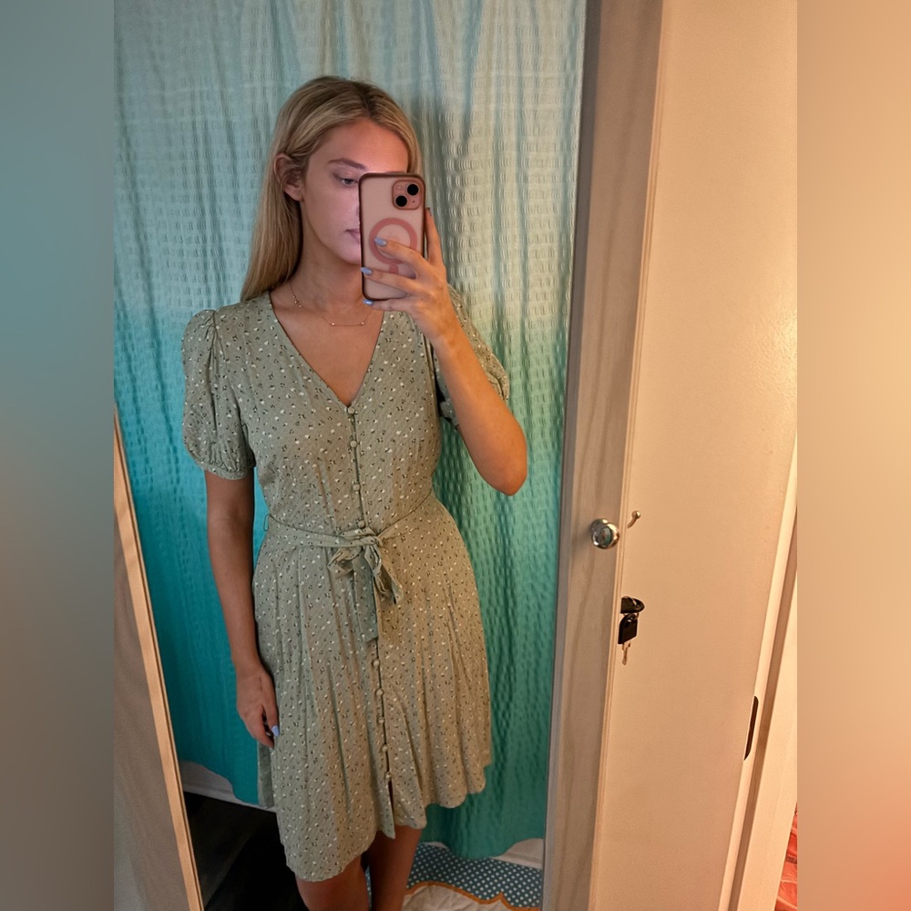 NWT Universal Threads Elegant Green Puff Sleeve MIDI Dress